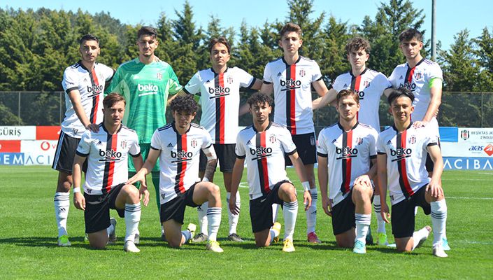 Beşiktaş:3 Aytemiz Alanyaspor:1 (U-19) Beşiktaş:3 Aytemiz Alanyaspor:1 (U-19)