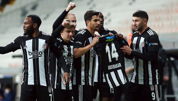 Beşiktaş:3 D.G. Sivasspor:0 Beşiktaş:3 D.G. Sivasspor:0