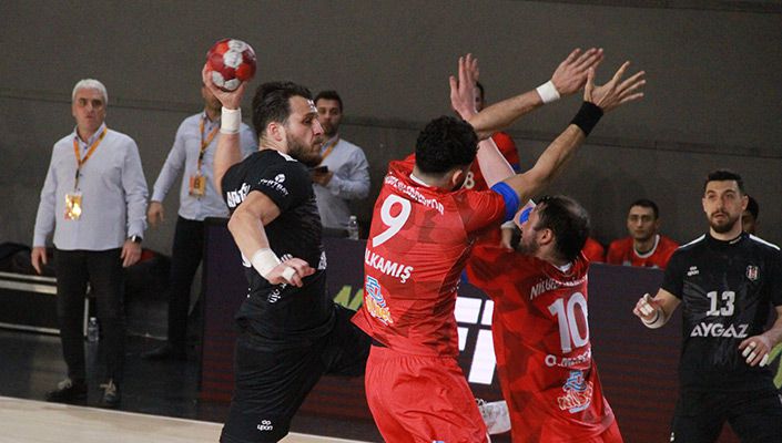 Beşiktaş:30 Nilüfer Belediyespor:27 Beşiktaş:30 Nilüfer Belediyespor:27