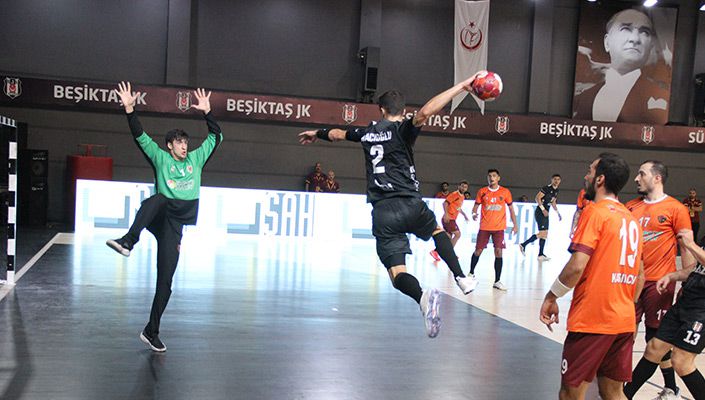 Beşiktaş:37 Hatayspor:18 Beşiktaş:37 Hatayspor:18