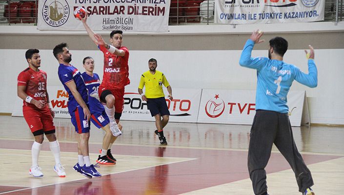 Beşiktaş:42 Antalyaspor:32 Beşiktaş:42 Antalyaspor:32