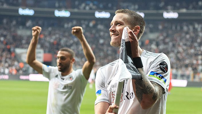 Beşiktaş:5 HangiKredi Ümraniyespor:2 Beşiktaş:5 HangiKredi Ümraniyespor:2