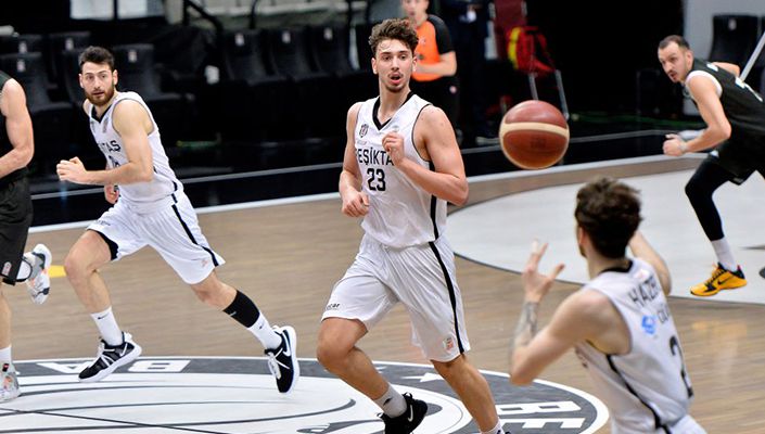 Beşiktaş:69 F. E. Bursaspor:84 Beşiktaş:69 F. E. Bursaspor:84