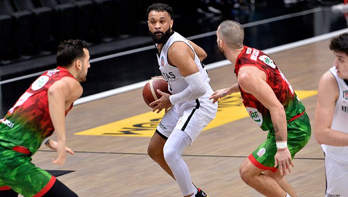 Beşiktaş:72 Pınar Karşıyaka:84 Beşiktaş:72 Pınar Karşıyaka:84