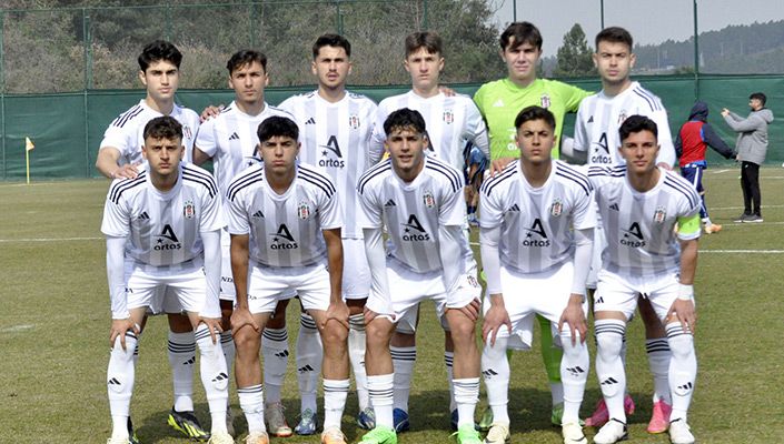 Beşiktaş Artaş:3 Yukatel Adana Demirspor:0 (U-19) Beşiktaş Artaş:3 Yukatel Adana Demirspor:0 (U-19)