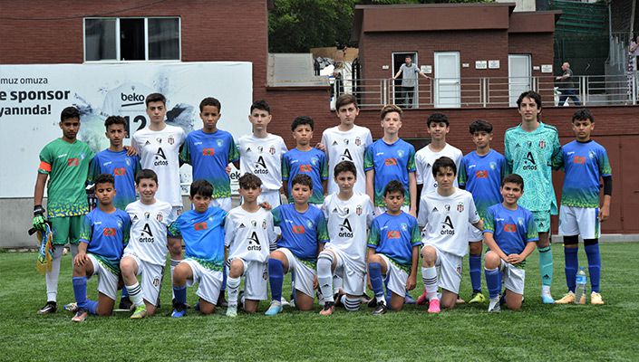 Beşiktaş Artaş:7 FC Casablanca:0 (U-14 Hazırlık Maçı) Beşiktaş Artaş:7 FC Casablanca:0 (U-14 Hazırlık Maçı)