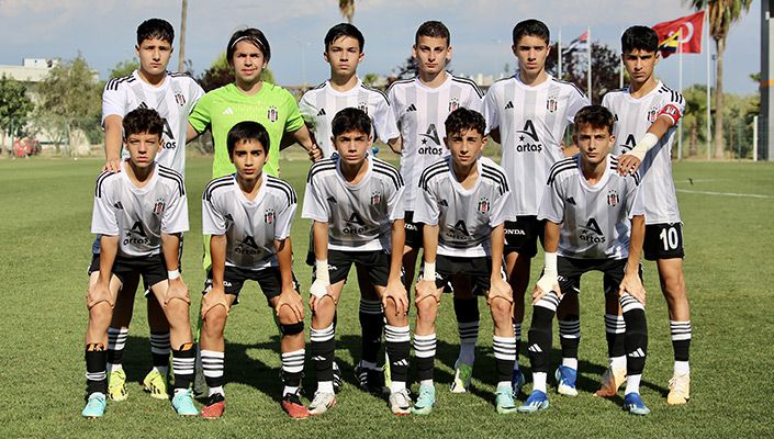 Beşiktaş Artaş U-14 Takımımız, U-14 Gelişim Ligi’nde Dördüncü Oldu Beşiktaş Artaş U-14 Takımımız, U-14 Gelişim Ligi’nde Dördüncü Oldu