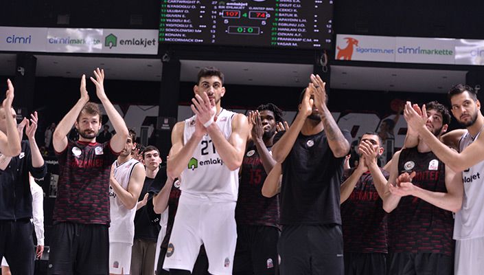 Beşiktaş Emlakjet:107 Gaziantep Basketbol:74 Beşiktaş Emlakjet:107 Gaziantep Basketbol:74