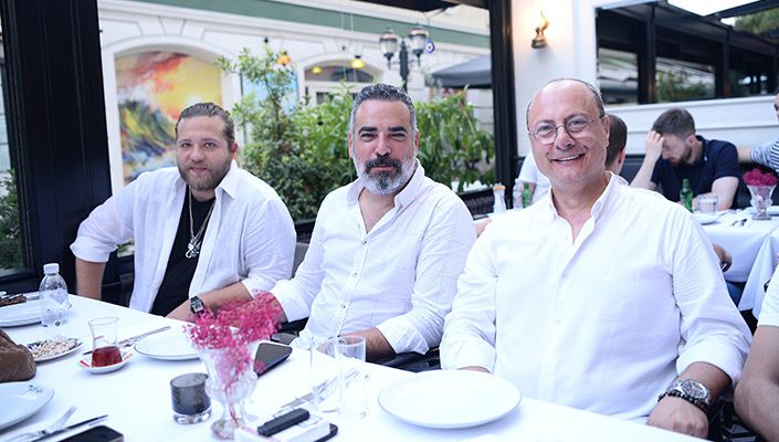Beşiktaş Emlakjet Takımımız, Sezon Sonu Yemeğinde Bir Araya Geldi Beşiktaş Emlakjet Takımımız, Sezon Sonu Yemeğinde Bir Araya Geldi