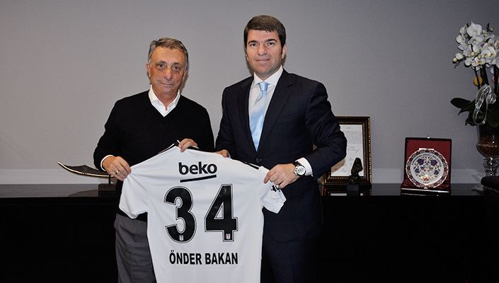 Beşiktaş Kaymakamı Önder Bakan’dan Başkanımız Ahmet Nur Çebi’ye Ziyaret Beşiktaş Kaymakamı Önder Bakan’dan Başkanımız Ahmet Nur Çebi’ye Ziyaret