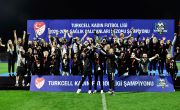 Beşiktaş Vodafone lifts national trophy