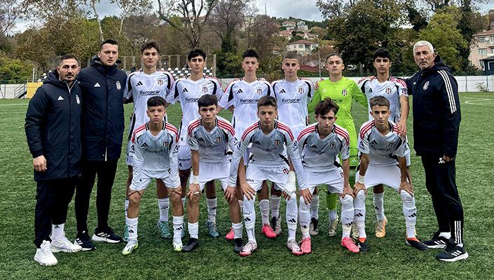 Beykoz Anadolu Spor:0 Beşiktaş:6 (U-15) Beykoz Anadolu Spor:0 Beşiktaş:6 (U-15)