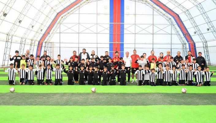 BJK Spor Okulları Geleceğin Kartalları 2. Bölgesel Futbol Turnuvası Dördüncü Etabı Yapıldı BJK Spor Okulları Geleceğin Kartalları 2. Bölgesel Futbol Turnuvası Dördüncü Etabı Yapıldı