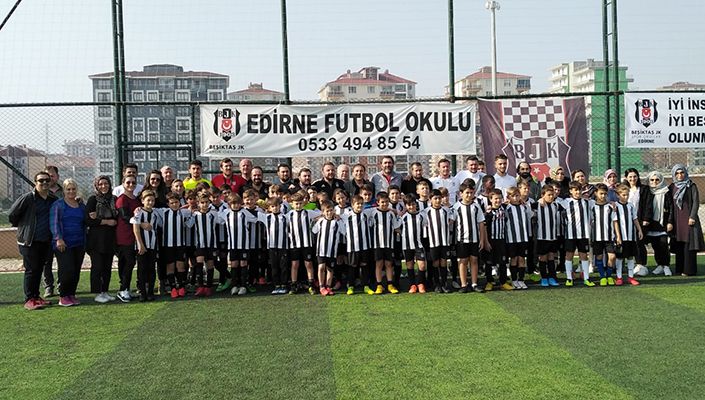 BJK Spor Okulları Geleceğin Kartalları 3. Bölgesel Futbol Turnuvası’nın Dördüncü Etabı Yapıldı BJK Spor Okulları Geleceğin Kartalları 3. Bölgesel Futbol Turnuvası’nın Dördüncü Etabı Yapıldı