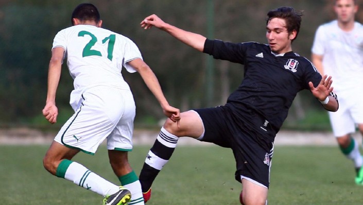 Beşiktaş:0 Bursaspor:1 (U-17) Beşiktaş:0 Bursaspor:1 (U-17)