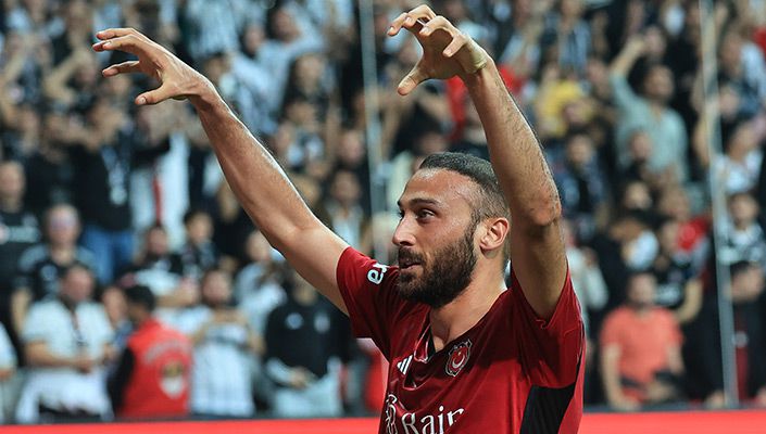 Cenk Tosun: “Hak ettiğimiz bir galibiyet aldık” Cenk Tosun: “Hak ettiğimiz bir galibiyet aldık”