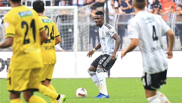 Daniel Amartey: “Önemli bir galibiyet aldık” Daniel Amartey: “Önemli bir galibiyet aldık”