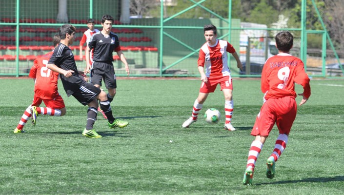 Beşiktaş:2 Dardanelspor:0 (U-14) Beşiktaş:2 Dardanelspor:0 (U-14)