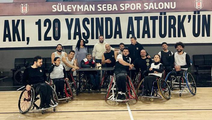 Deniz Acar’ın Doğum Günü Kutlandı Deniz Acar’ın Doğum Günü Kutlandı
