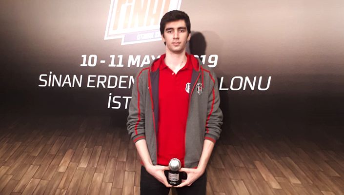 Ege Cem Sun, Basketbol Gençler Ligi'nin En İyi Beşine Seçildi Ege Cem Sun, Basketbol Gençler Ligi'nin En İyi Beşine Seçildi