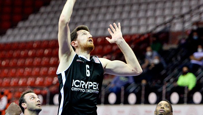 Ercan Osmani: “Takıma katkı verdiğim için mutluyum” Ercan Osmani: “Takıma katkı verdiğim için mutluyum”