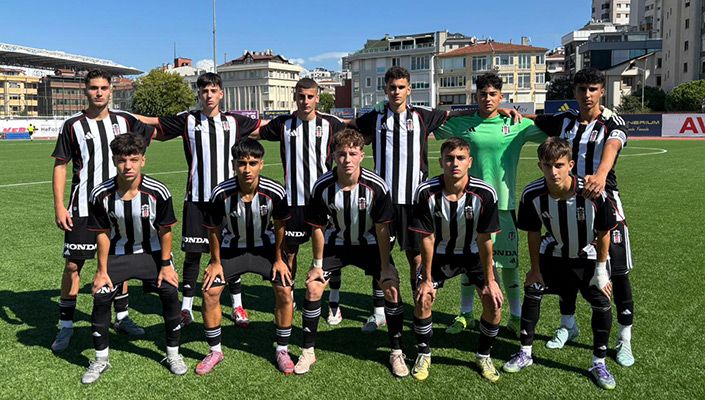 Fenerbahçe:1 Beşiktaş:1 (U-16) Fenerbahçe:1 Beşiktaş:1 (U-16)