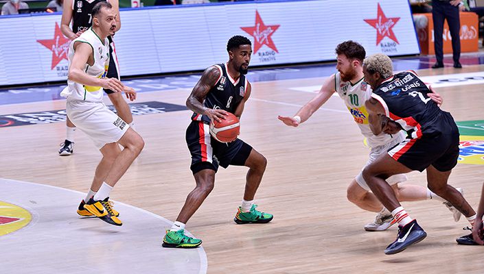 Frutti Extra Bursaspor:73 Beşiktaş Icrypex:76 Frutti Extra Bursaspor:73 Beşiktaş Icrypex:76
