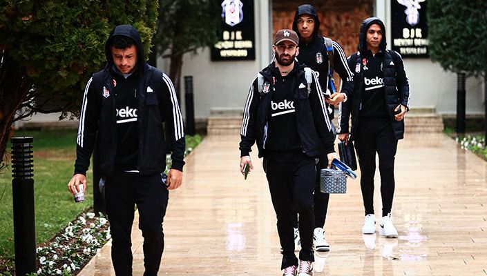 Futbol A Takımımız Adana’ya Gitti Futbol A Takımımız Adana’ya Gitti