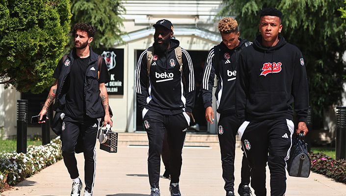 Futbol A Takımımız Bodrum’a Gitti Futbol A Takımımız Bodrum’a Gitti