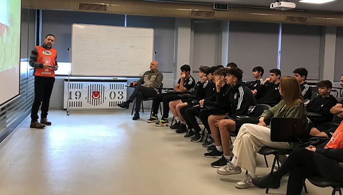 Futbol Akademimizin Sporcuları, Doğayla Uyumlu Yaşam Eğitimi Aldılar Futbol Akademimizin Sporcuları, Doğayla Uyumlu Yaşam Eğitimi Aldılar