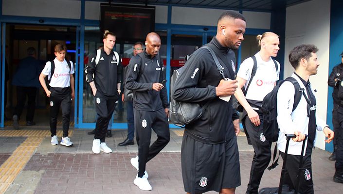 Futbol Takımımız Rize'de Futbol Takımımız Rize'de