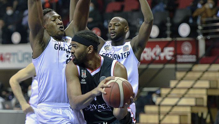 Gaziantep Basketbol:82 Beşiktaş Icrypex:77 Gaziantep Basketbol:82 Beşiktaş Icrypex:77
