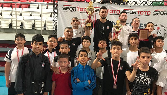 Güreş Takımımız, 12-13 Yaş Kategorisinde Türkiye İkincisi Oldu Güreş Takımımız, 12-13 Yaş Kategorisinde Türkiye İkincisi Oldu