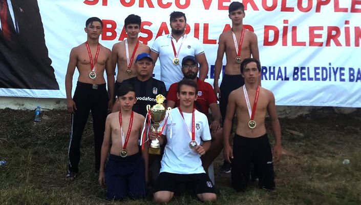 Güreş Takımımız, Yıldızlar Karakucak Türkiye Şampiyonu Oldu Güreş Takımımız, Yıldızlar Karakucak Türkiye Şampiyonu Oldu