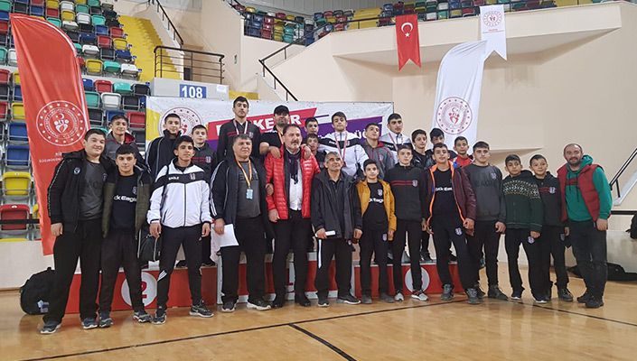 Güreş Takımımızdan Üç Altın Madalya Güreş Takımımızdan Üç Altın Madalya