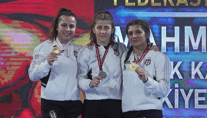 Güreş Takımımızın Sporcularından İki Altın, Bir Gümüş Madalya Güreş Takımımızın Sporcularından İki Altın, Bir Gümüş Madalya