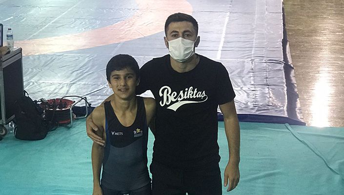 Güreş Takımımızın Sporcusu Yiğit Kabaktaş Türkiye Şampiyonu Oldu Güreş Takımımızın Sporcusu Yiğit Kabaktaş Türkiye Şampiyonu Oldu