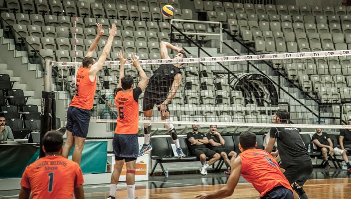 Beşiktaş:2 İnegöl Belediyespor:3 (Hazırlık Maçı) Beşiktaş:2 İnegöl Belediyespor:3 (Hazırlık Maçı)