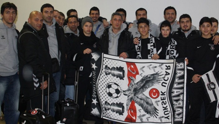 Hentbolcularımıza Karşılama Hentbolcularımıza Karşılama