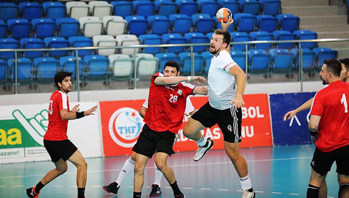 Hentbol Süper Ligi'nde Rakip İzmir Bş. Bld. Hentbol Süper Ligi'nde Rakip İzmir Bş. Bld.