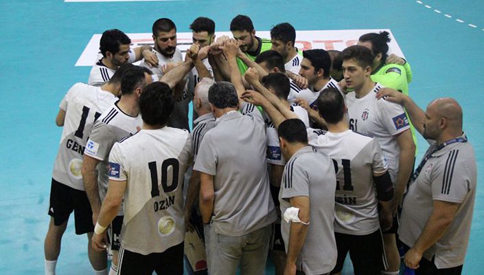 Beşiktaş Aygaz:28 İzmir Bş. Bld.:30 Beşiktaş Aygaz:28 İzmir Bş. Bld.:30