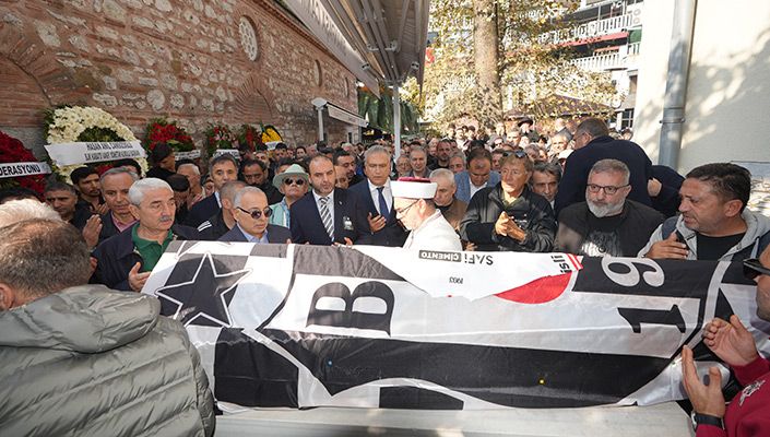 Hikmet Çapanoğlu Son Yolculuğuna Uğurlandı Hikmet Çapanoğlu Son Yolculuğuna Uğurlandı