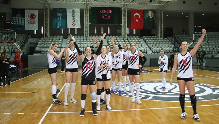 Kadın Voleybol Takımımızın Rakibi Bursa Bş. Bld. Kadın Voleybol Takımımızın Rakibi Bursa Bş. Bld.
