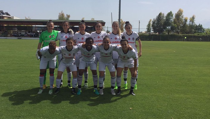 1207 Antalya Döşemealtı Belediye Spor:0 Beşiktaş:2 (Kadın Futbol) 1207 Antalya Döşemealtı Belediye Spor:0 Beşiktaş:2 (Kadın Futbol)