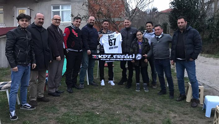 Karadeniz Ereğli Beşiktaş Taraftarları Derneği’nden Gazilerimize Ziyaret Karadeniz Ereğli Beşiktaş Taraftarları Derneği’nden Gazilerimize Ziyaret