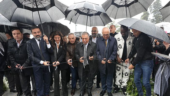Kartal Heykelinin Açılış Töreni Yapıldı Kartal Heykelinin Açılış Töreni Yapıldı