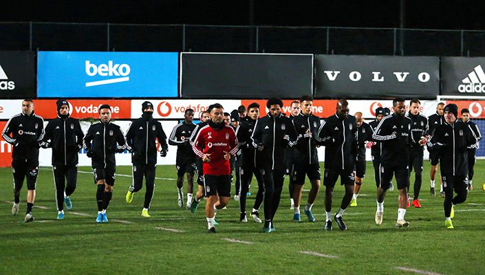 Futbol Takımımızın Devre Arası Hazırlık Kampı Programı Futbol Takımımızın Devre Arası Hazırlık Kampı Programı