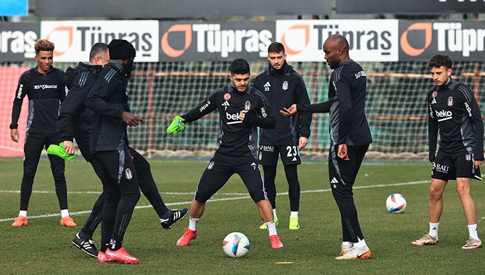 Kırklarelispor Maçı Hazırlıkları Başladı Kırklarelispor Maçı Hazırlıkları Başladı