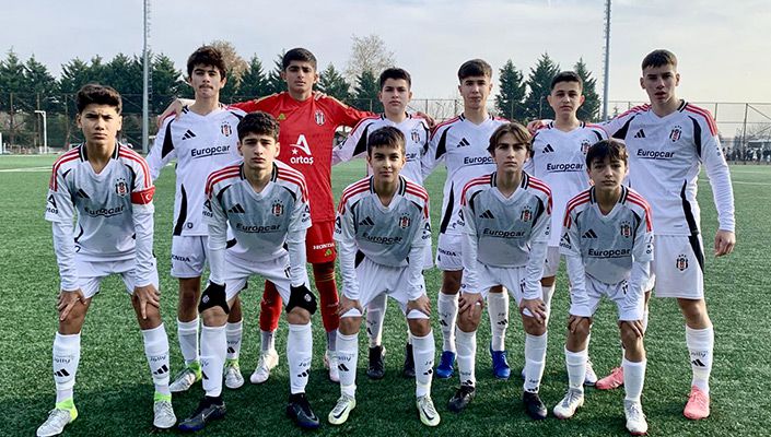 Kocaelispor:1 Beşiktaş:0 (U-14) Kocaelispor:1 Beşiktaş:0 (U-14)