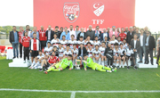 Süper Kupa Şampiyonu U-19 Akademi Takımımız Kupasını Aldı